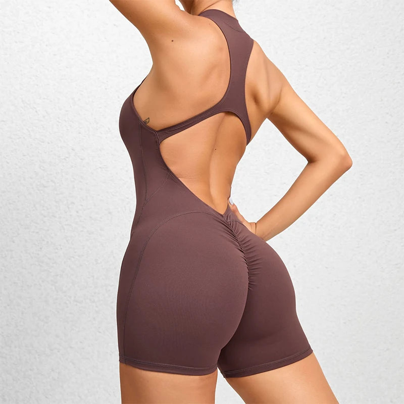 Combinaison de sport courte sans manches