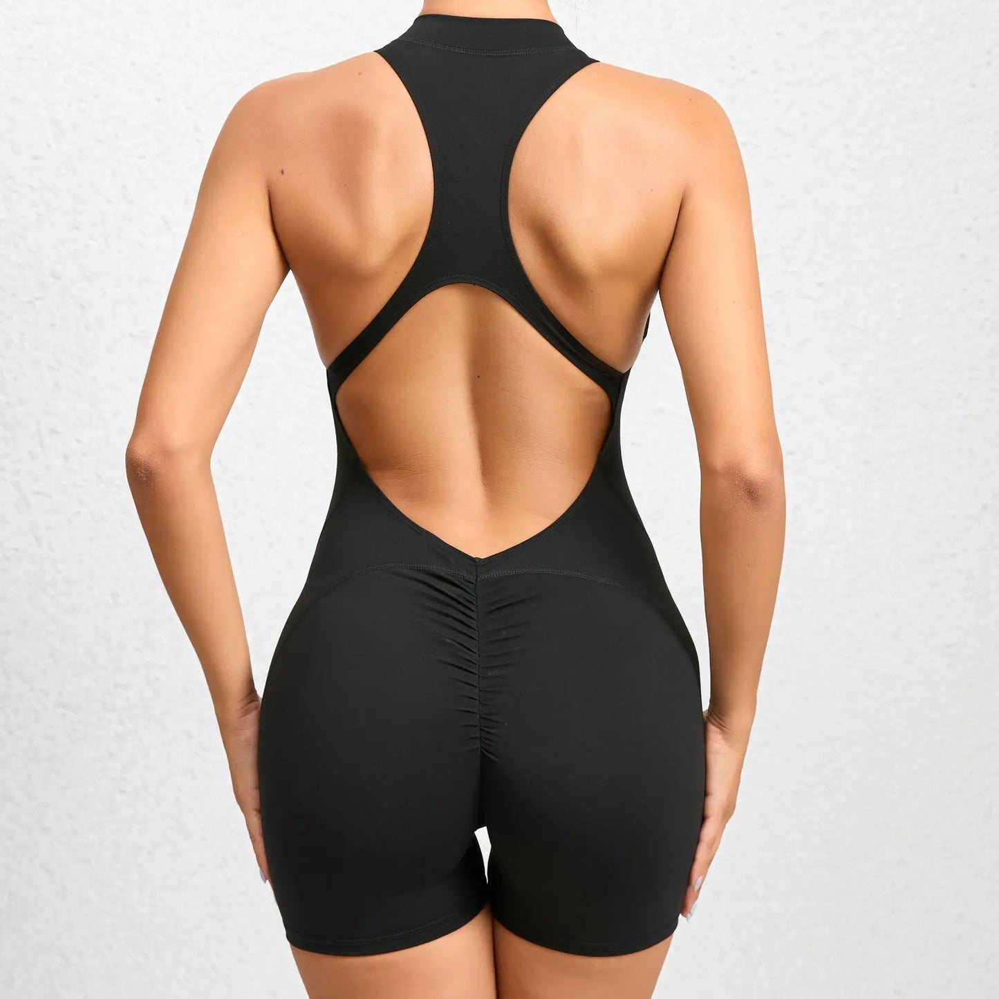 Combinaison de sport courte sans manches
